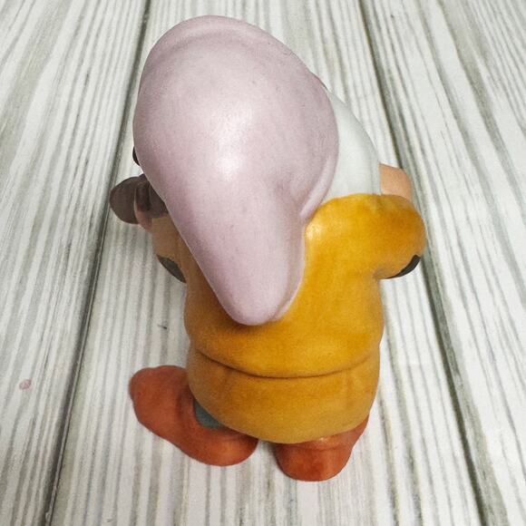 Vintage DISNEY Snow White Seven Dwarves SLEEPY Sri Lanka Porcelain Bisque ~3” - Picture 3 of 5